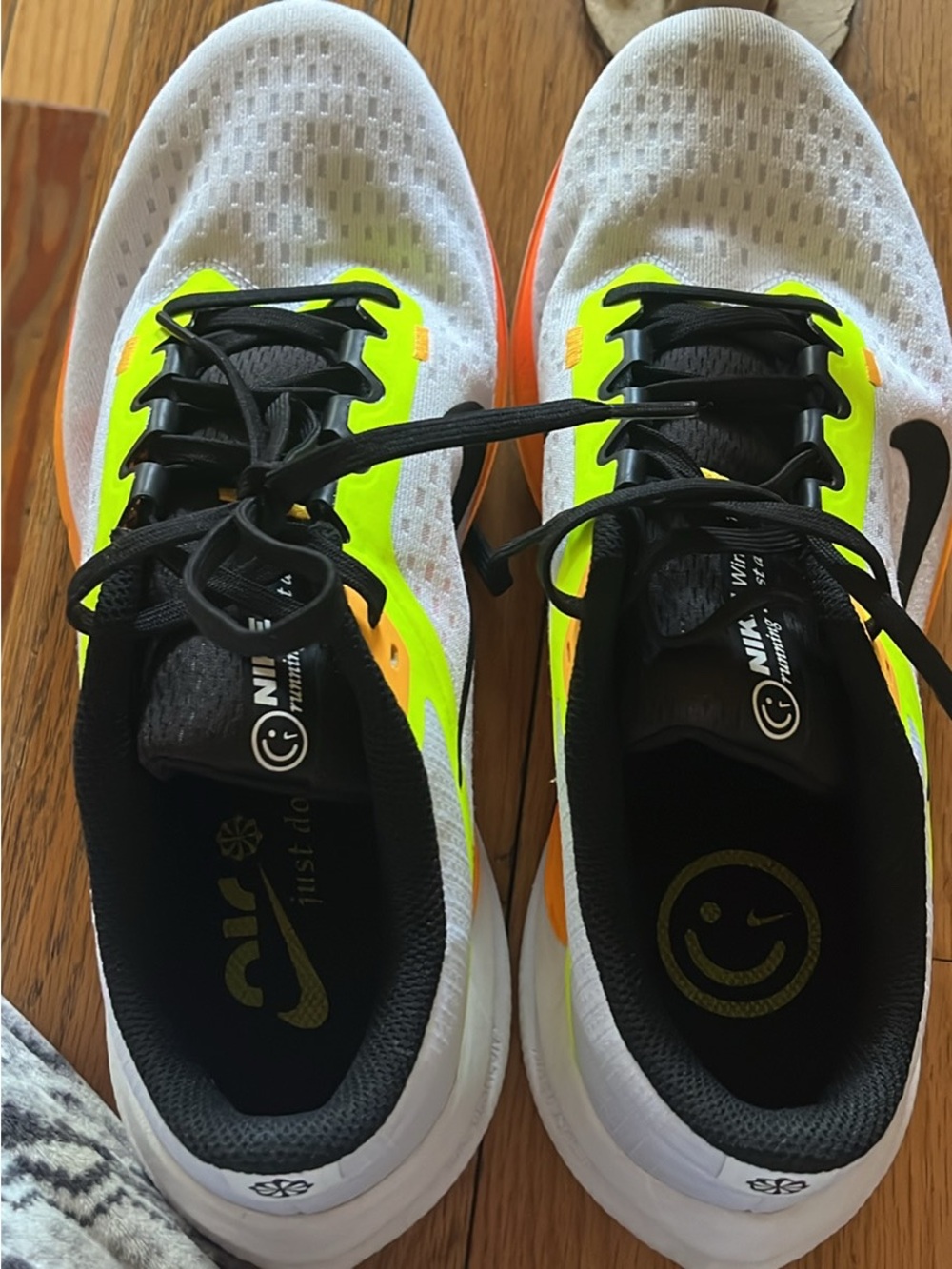 Nike men’s  White Black Neon Green & Orange Sneakers